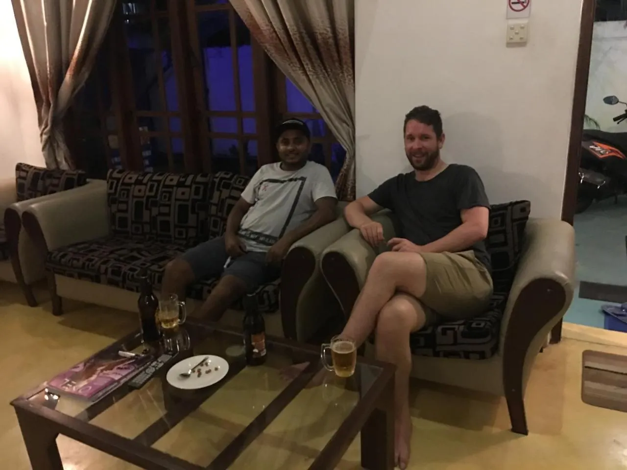 Like Mike Tourist Guest House & Restaurant 尼甘布